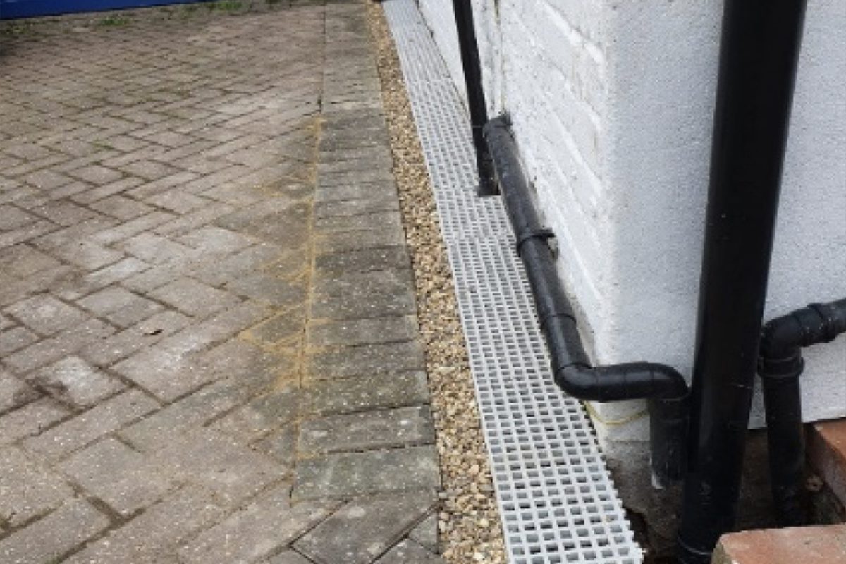 Image of an air drain block in situ